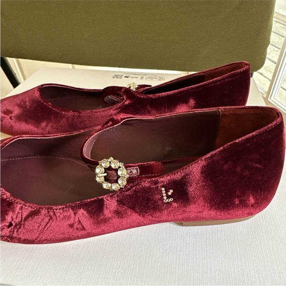Larroude Red Velvet Ballet Flats with Strap - Picture 12 of 12